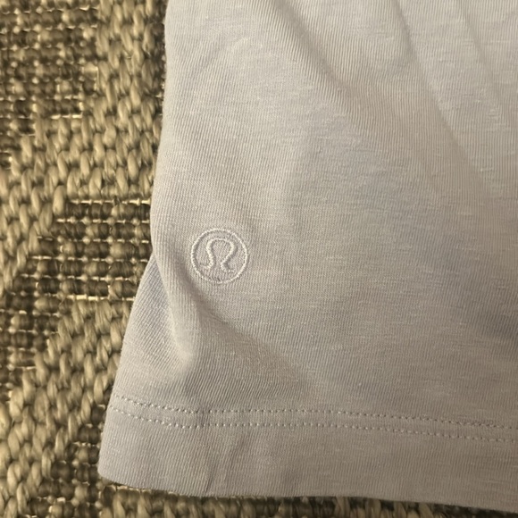 Lululemon cotton tank! Size 6 - Picture 3 of 3